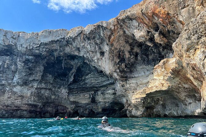 4-hours-enjoying-unique-aquatic-caves-in-mallorca