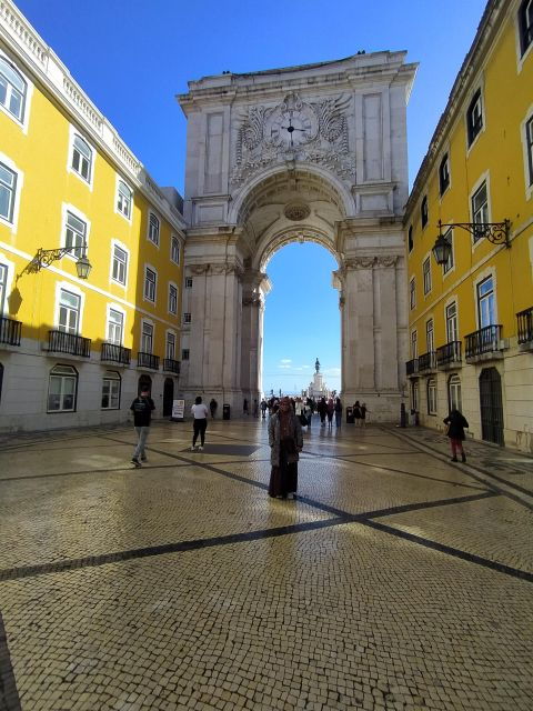 4-hours-lisbon-sightseeing-highlights-tour