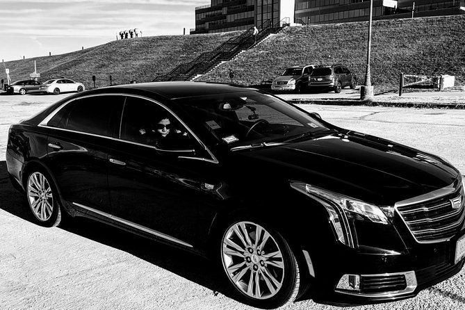 4-hours-of-chicago-city-tour-sedan