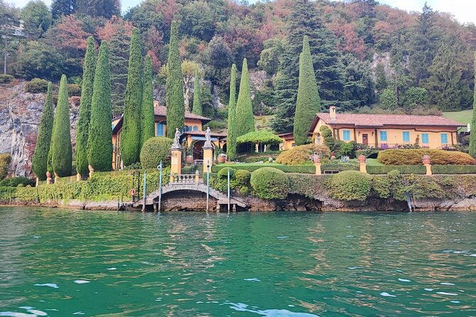 4-hours-private-boat-tour-in-lake-como-with-captain