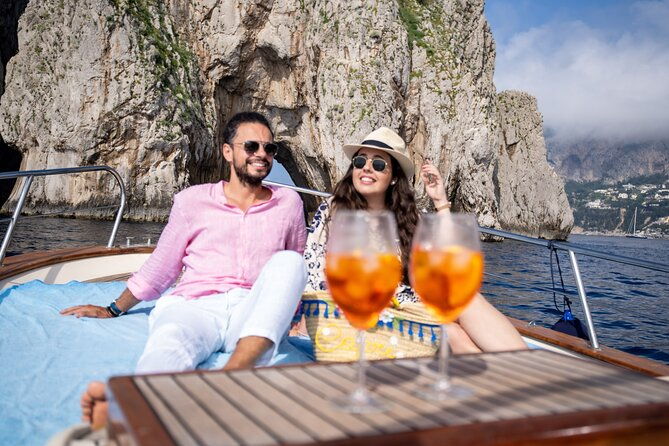 4-hours-private-boat-tour-of-capri