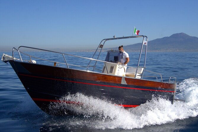 4-hours-private-boat-tour-to-capri-from-sorrento