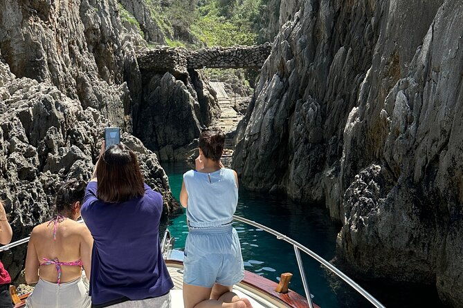 4-hours-private-boat-tour-to-capri-from-sorrento