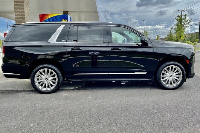 4-hours-private-chauffeured-dc-sight-seeing-tour-suv-sedan