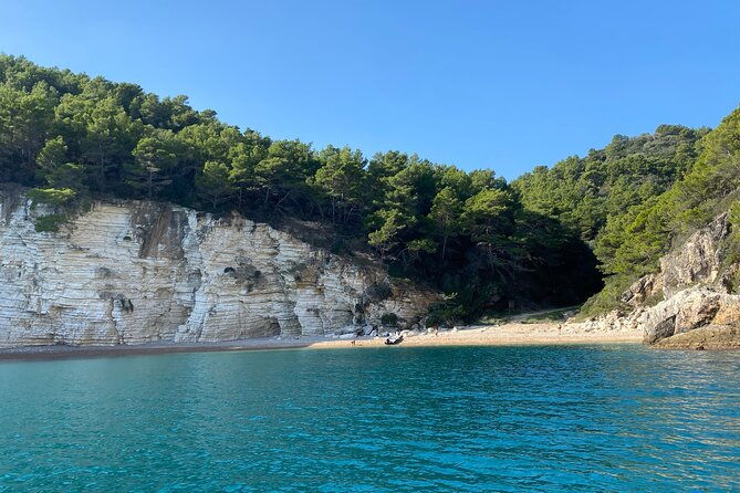 4-hours-private-guided-boat-tour-in-vieste