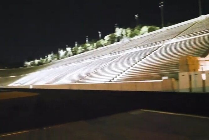 4-hours-private-night-tour-in-athens-with-a-pickup