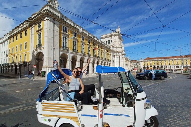 4-hours-private-tour-of-lisbon-in-tuk-tuk