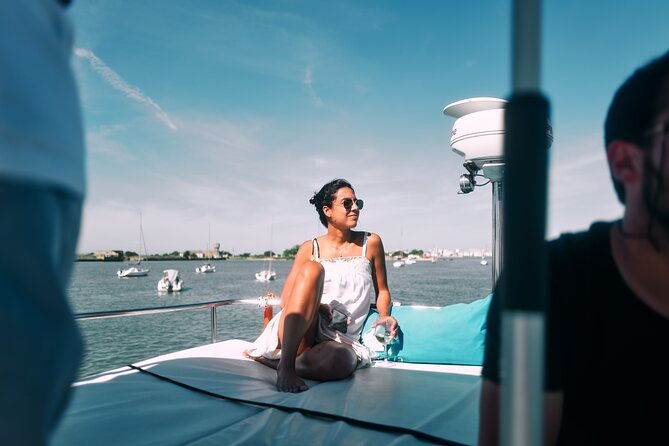 4-hours-private-tour-with-dives-in-catamaran-in-lisbon