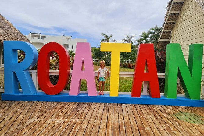 4-hours-private-tour-with-snorkel-experience-in-roatan
