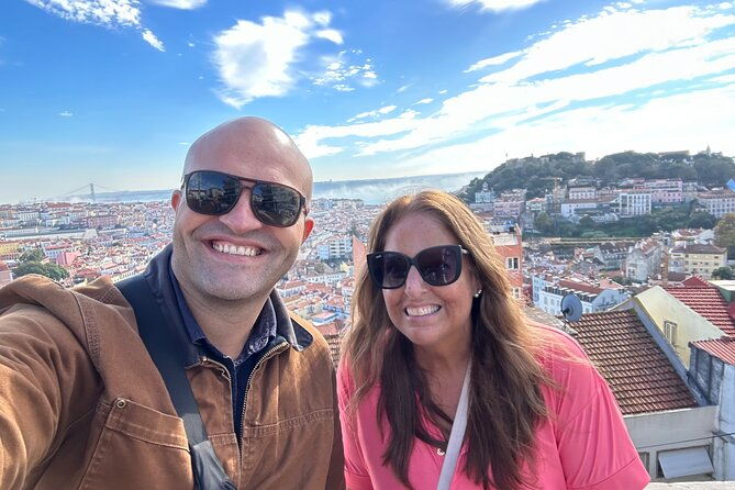 4-hours-private-tuk-tuk-tour-discovering-lisbon