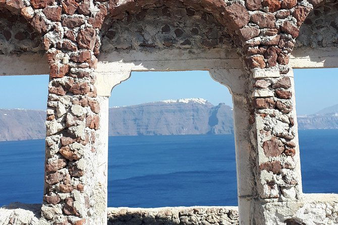4-hours-tailor-made-tour-in-santorini