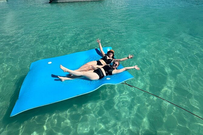 4-hours-tour-in-la-parguera-private-boat-charter