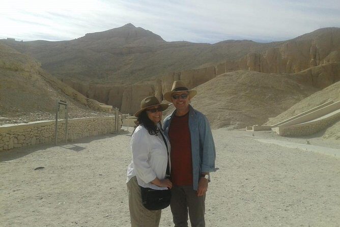 4-Hours tour West Luxor bank :Hatshepsut Temple & Valley of the King with Lunch - An in-depth look at the 4-Hour Tour of West Luxor