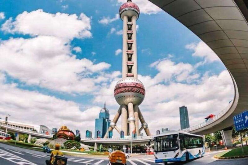 4-hr-shanghai-tour-food-culture-skyline-cycling-ferry
