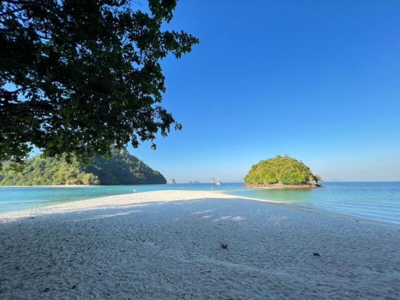 4-island-sunrise-private-luxury-vintage-boat