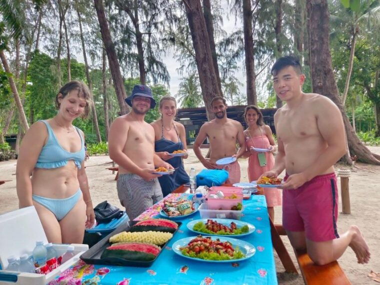 4-island-sunset-private-luxury-vintage-boat