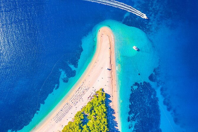 4-islands-tour-from-split-to-zlatni-rat-hvar-pakleni-islands
