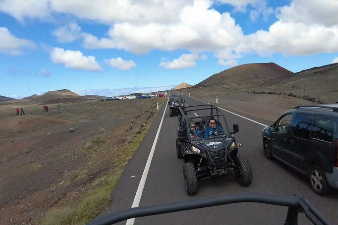 4-seater-mixed-3h-guided-buggy-volcano-tour-in-lanzarote