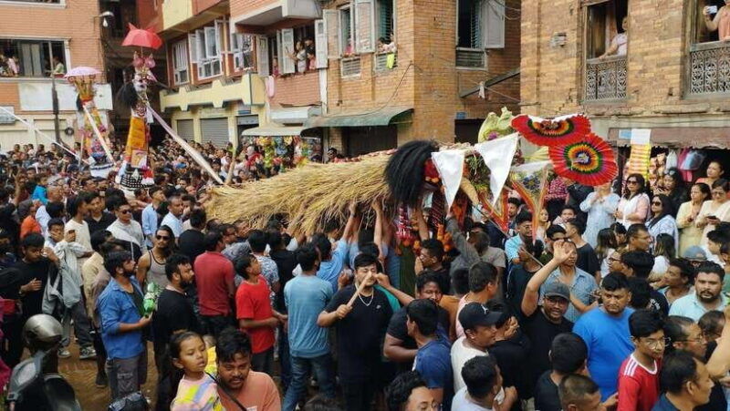 4-unesco-pashupatinath-boudhanath-patan-bhaktapur-tour