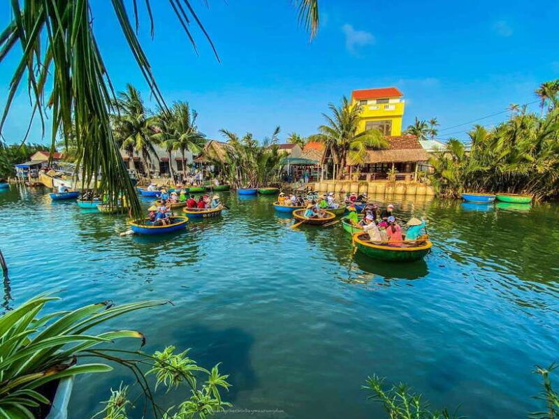 40-minutes-basket-boat-ride-in-the-water-coconut-forest