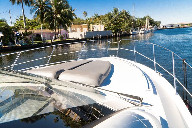 40-sealine-cruise-with-captain-and-stew