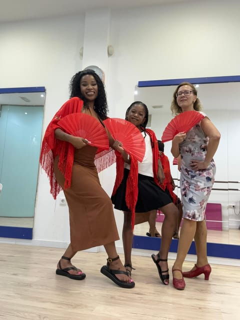 45-minutes-flamenco-dance-class-for-family-in-malaga-3