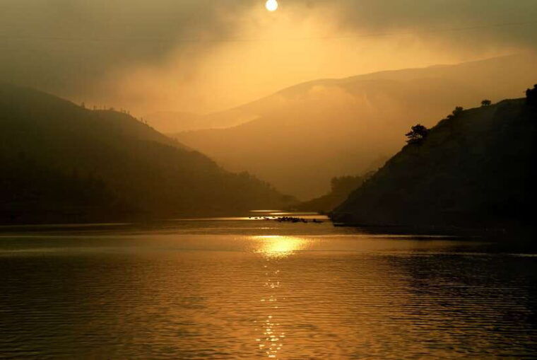 4d3n-yangtze-river-victoria-cruise-chongqing-to-yichang