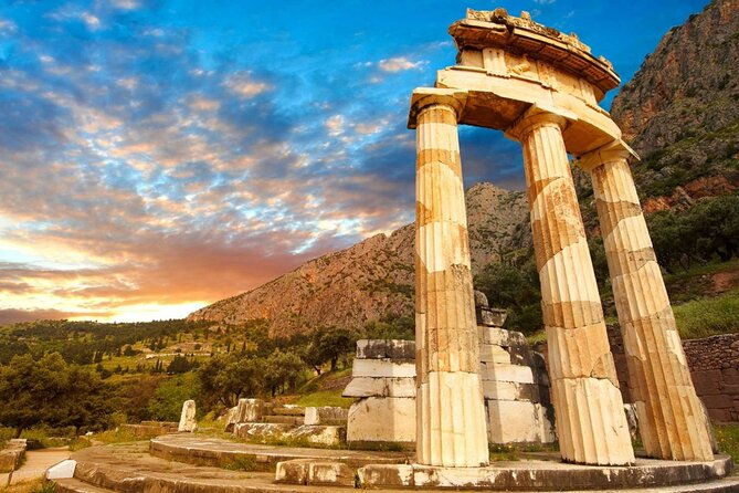 4day-spanish-tour-in-epidaurus-mycenae-olympia-delphi-and-meteora