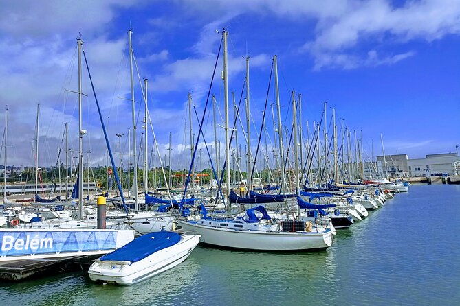 4h-exclusive-sail-in-lisbon-your-private-escape