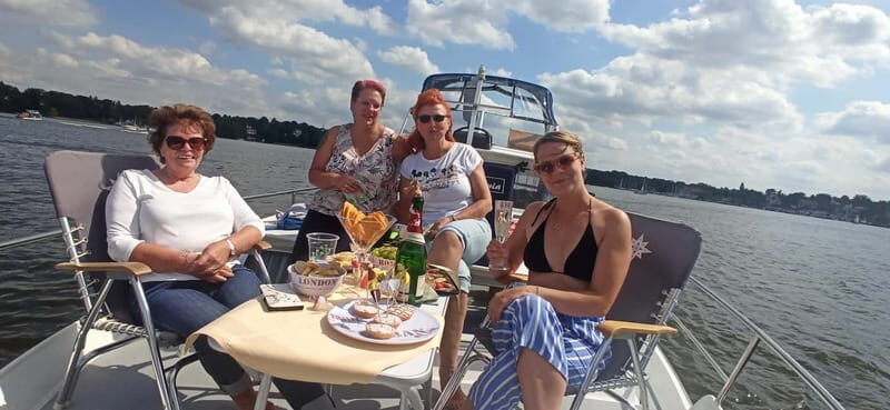 4h Harbor and Castle Sightseeing Cruise, our most booked! - Key Points