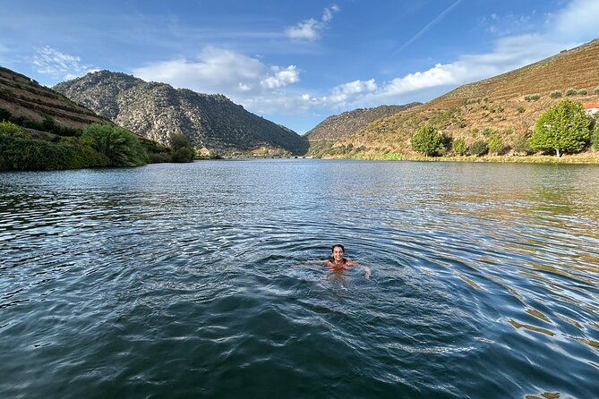 4h-private-boat-trip-on-the-douro-river-feel-the-nature