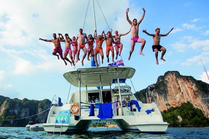 4H Private Sailing Tour with Water Activity (Drinks and BBQ as option) - Key Points