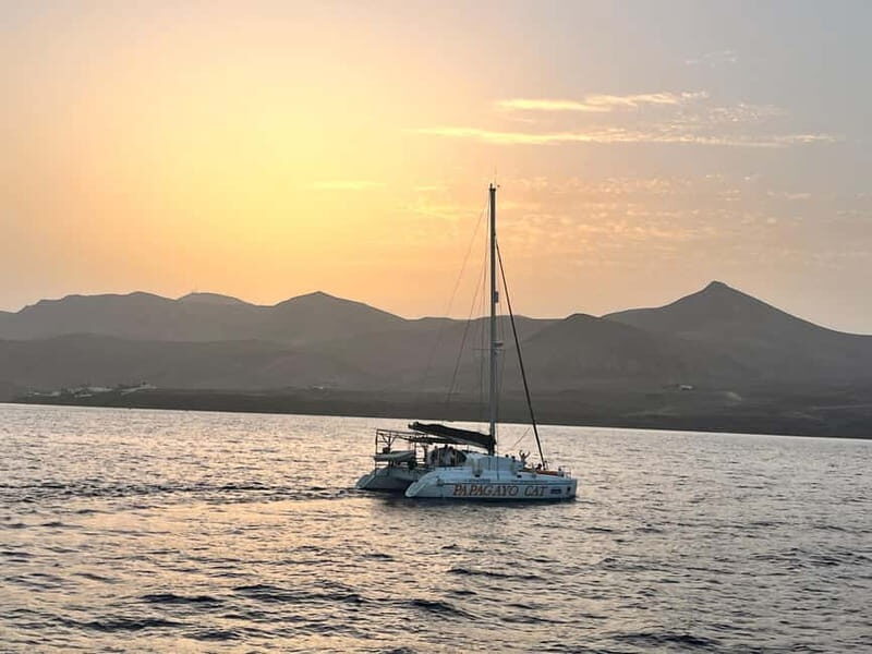 4h Shared Catamaran sailing to Papagayo Beaches (12pers max) - What to Expect from This Lanzarote Catamaran Tour