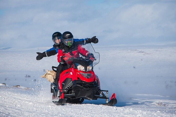 4hr-finnmarksvidda-snowmobile-adventure-2