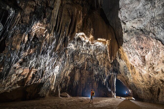 4km Paradise Cave Tour from Dong Hoi - The Itinerary in Detail