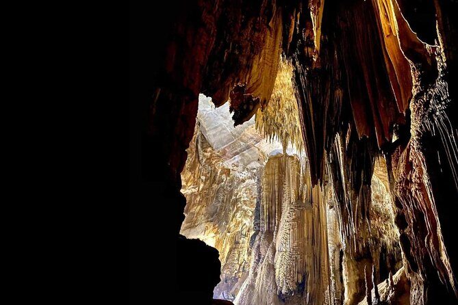 4km Paradise Cave Tour from Dong Hoi - FAQ