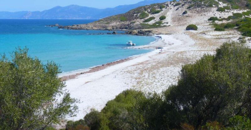 4x4-agriates-desert-and-beach-excursion-from-calvi