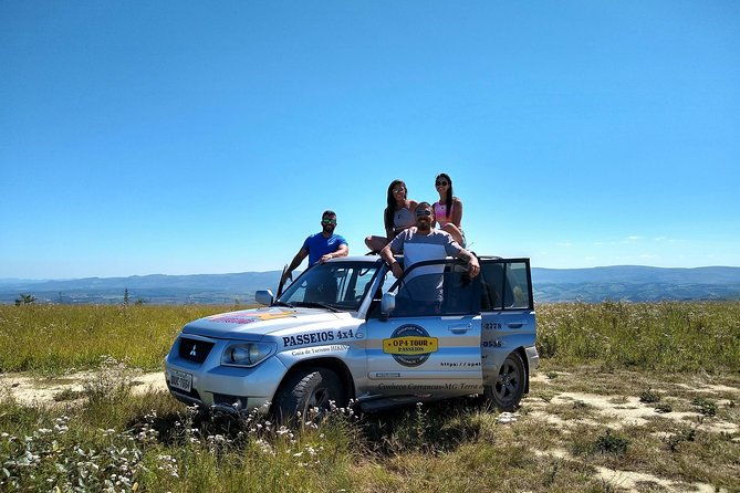 4x4-jeep-tours-to-the-best-waterfalls-in-carrancas-mg