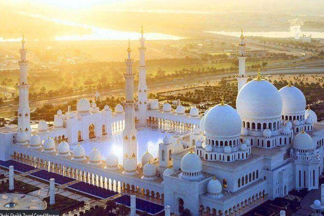 4X4 Private Abu Dhabi City Tour with Abu Dhabi Evening Desert Safari From Dubai - Key Points  