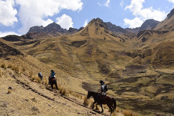 5-day-ancient-inca-trail-to-machu-picchu-horseback-riding-trek