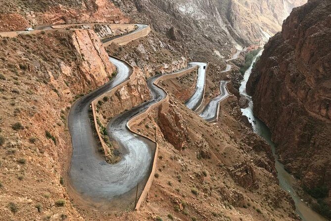 5-Day Desert Tour from Marrakech to Merzouga with Camel Ride - Day 2: From Dades Gorges to Merzouga