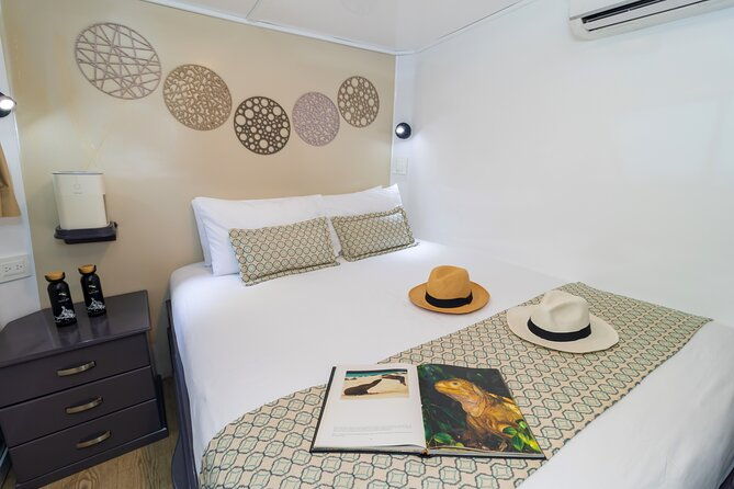 5-day-galapagos-cruise-itinerary-b-east-aboard-monserrat-yacht