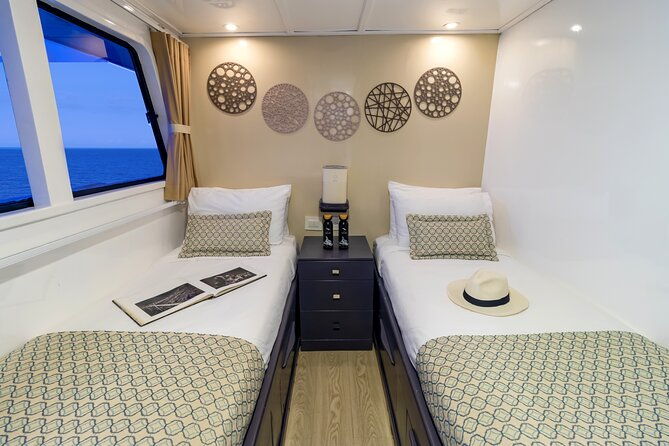5-day-galapagos-cruise-itinerary-b-east-aboard-monserrat-yacht