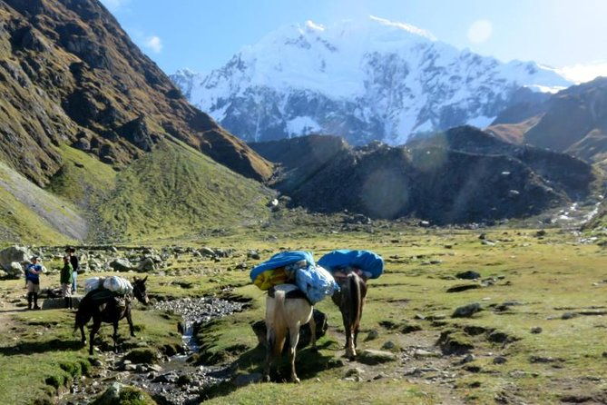 5-day-salkantay-trek-to-machu-picchu-group-service-2