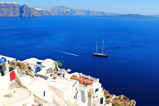5-day-tour-in-delphi-meteora-santorini-mykonos-and-delos