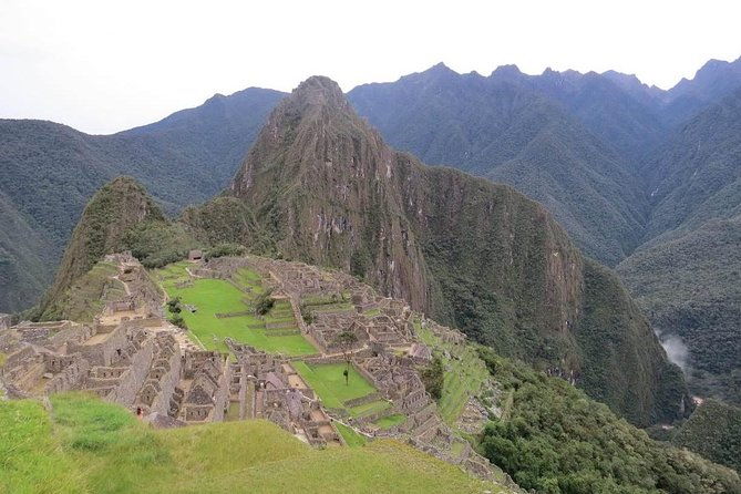 5-day-view-the-most-popular-the-sacred-valley-machu-picchu-rainbow-mountain