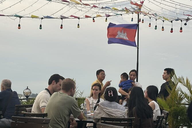 5 Days Cambodia Group Tour to Siem Reap & Phnom Penh - Discovering Cambodia in 5 Days: A Practical and Authentic Journey