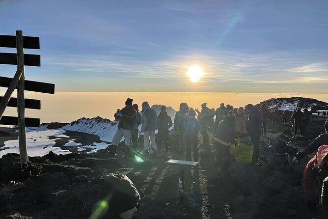 5 Days Classic Kilimanjaro Climb via Marangu route - Detailed Breakdown of the 5-Day Itinerary
