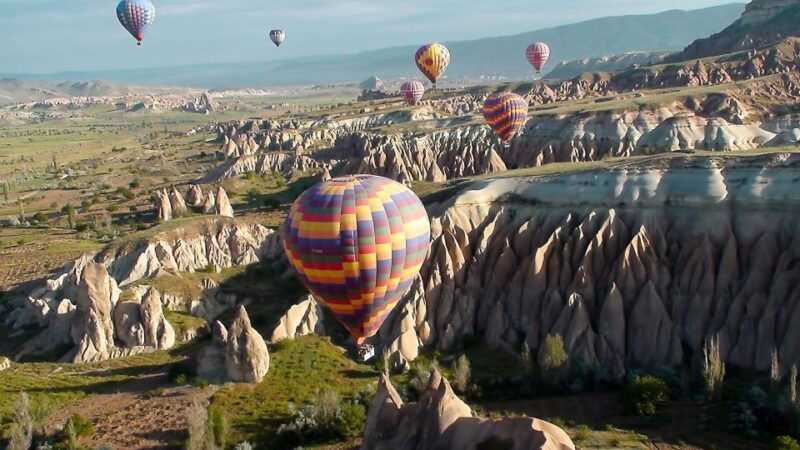 5-days-istanbul-to-cappadocia-by-plane-hot-air-balloon