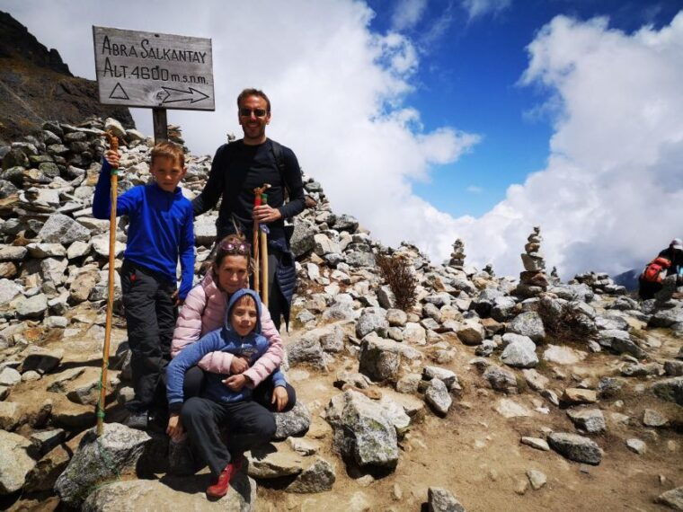 5-days-route-along-the-salkantay-trail-to-machu-picchu-train